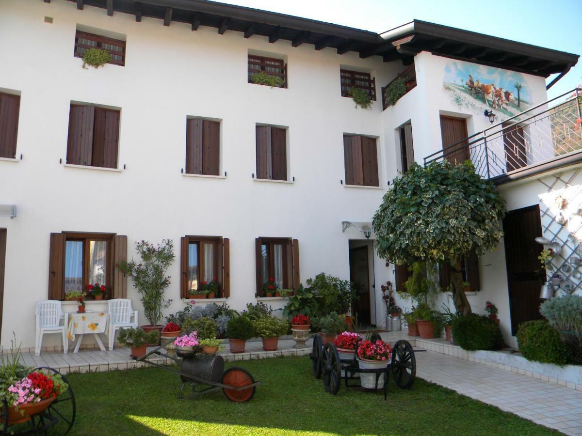Agriturismo Alle Ruote Meduno Eksteriør billede